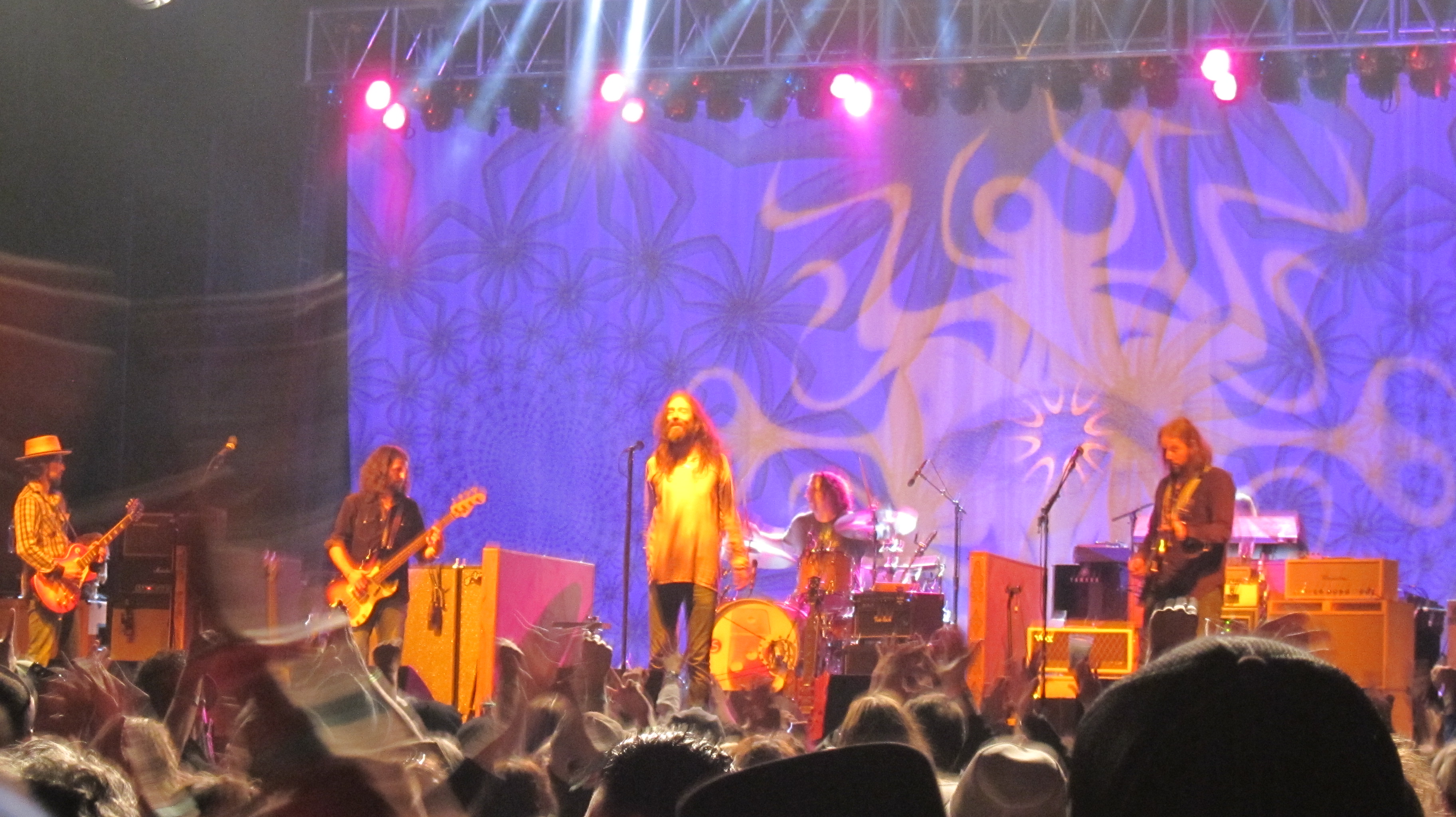 BlackCrowes2013-09-21RootsNBluesFestivalColumbiaMO (7).jpg